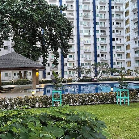 Relaxing City View Aparthotel Manila Esterno foto