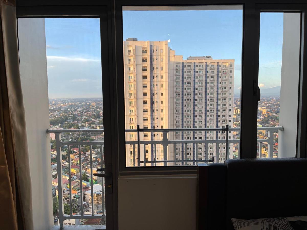 Relaxing City View Aparthotel Manila Esterno foto
