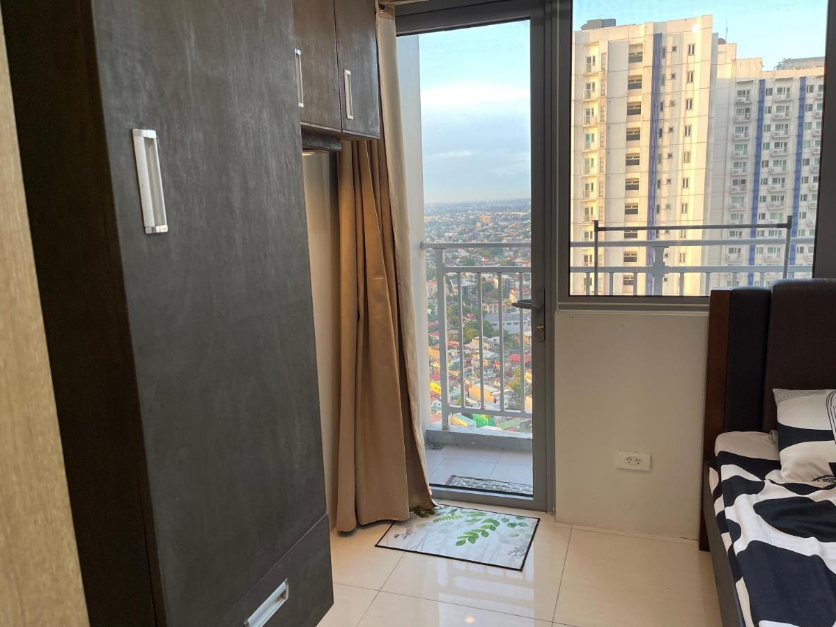 Relaxing City View Aparthotel Manila Esterno foto